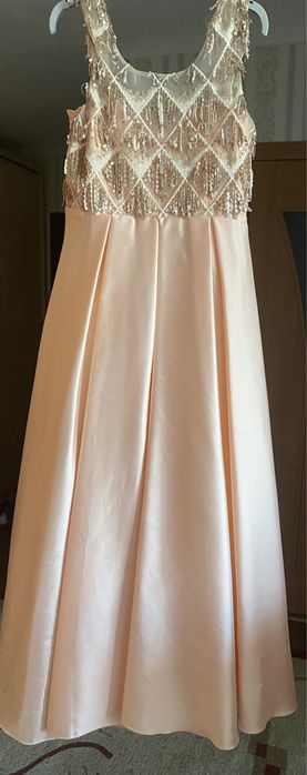 Вечернее нарядное платье