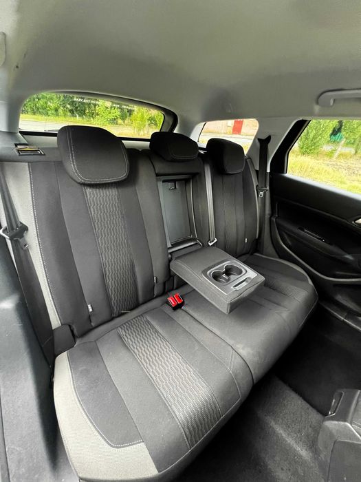 Peugeot 308 SW 1.2 PureTech 2015 | 165k km | Navi | Clima | Carlig