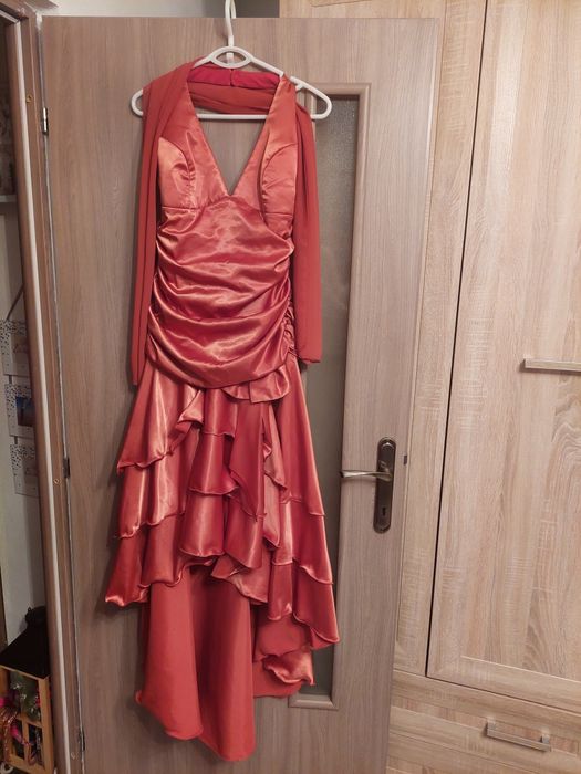 Rochie eleganta in colturi