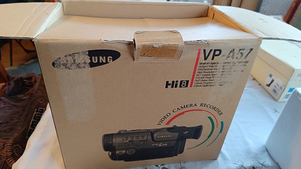 Видеокамера Samsung VP-A57