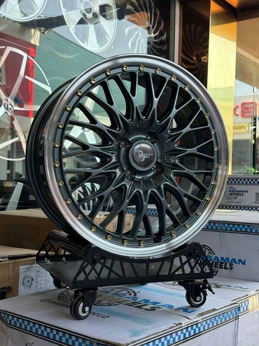 R 17 4 100 saka diska