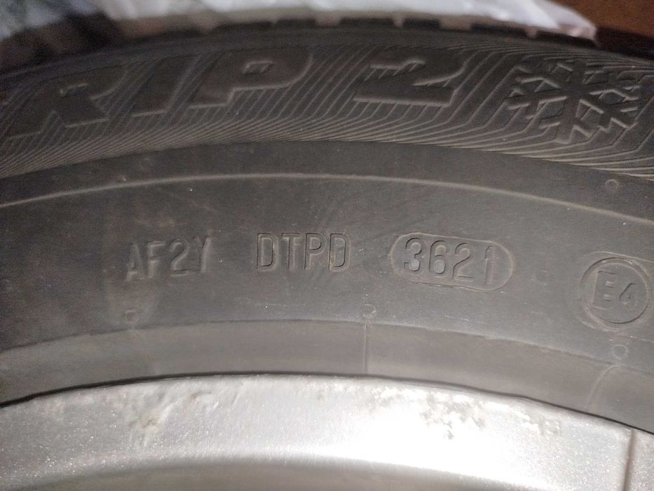 De vanzare 4 anvelope de iarna Semperit 225 65 R17 SUV