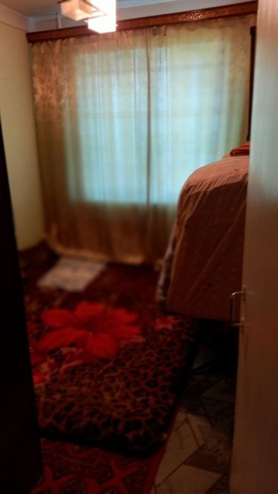 Квартира на Саракулька 2/4/5 ремонт средний  с мебелью