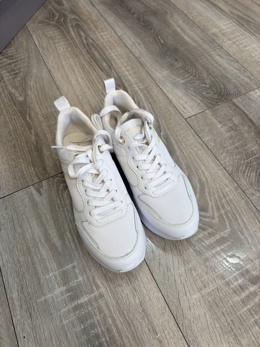Кроссовки Tommy Hilfiger 37р