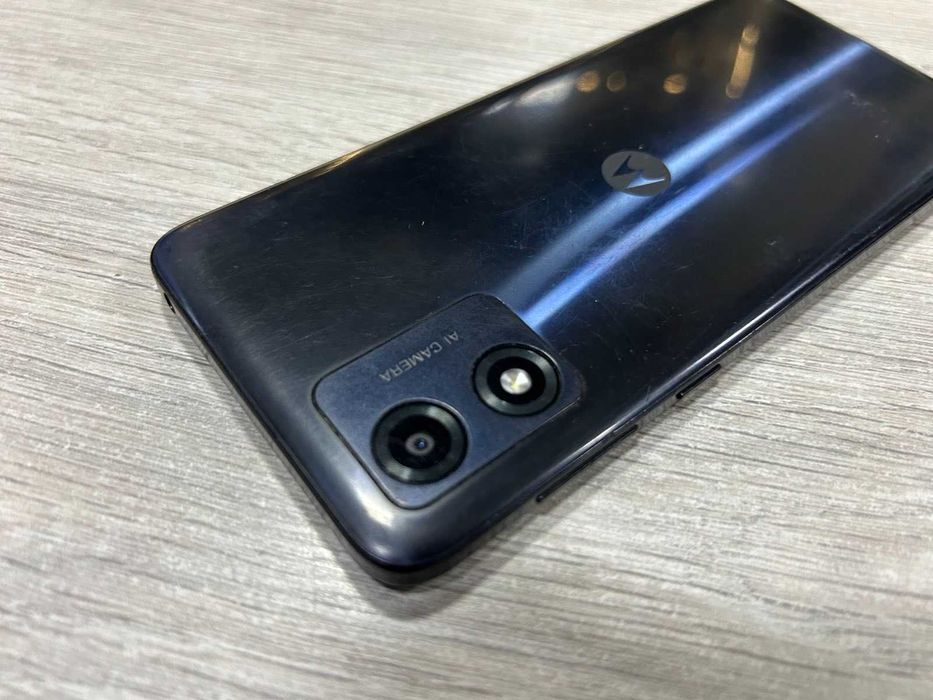 Motorola Moto E13 64GB 2GB RAM Dual