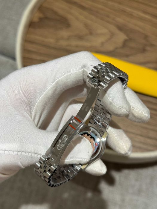 rolex datejust 31mm диамантен безел