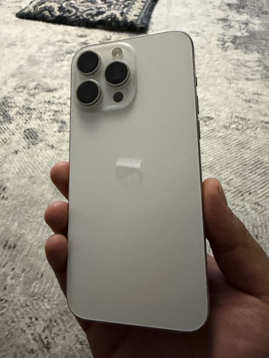 Iphone 15 pro max 256gb white