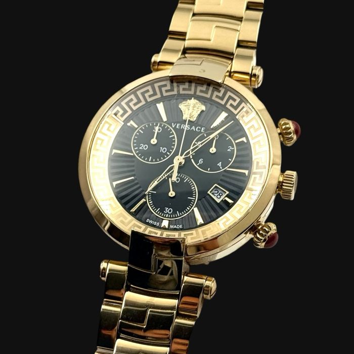 Versace Hellenyium Chronograph – Gold-Tone Luxury мъжки часовнин