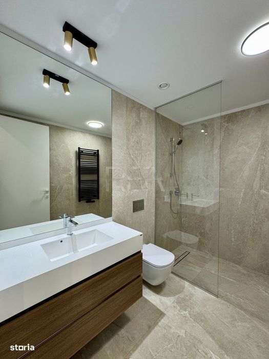 Studio Dublu mobilat si utilat complet in One Lake Club