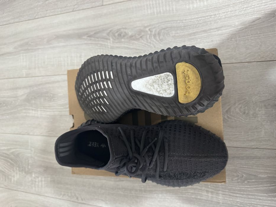 Yeezy boost 350 v2