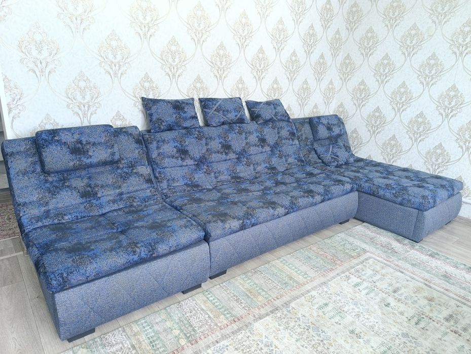 Диван продам для гостинной