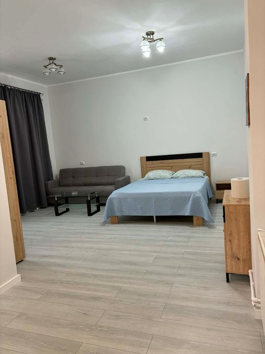 Casa 1 camera de inchiriat, strada Traian, acces stradal