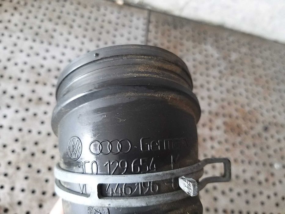 Tubulatura admisie aer 1.6 tdi vw golf 6 5k 3c0129654m