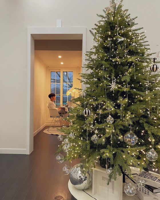 Ель Новогодняя Елка искуственная Литые и пвх на Шарнире Оригинал