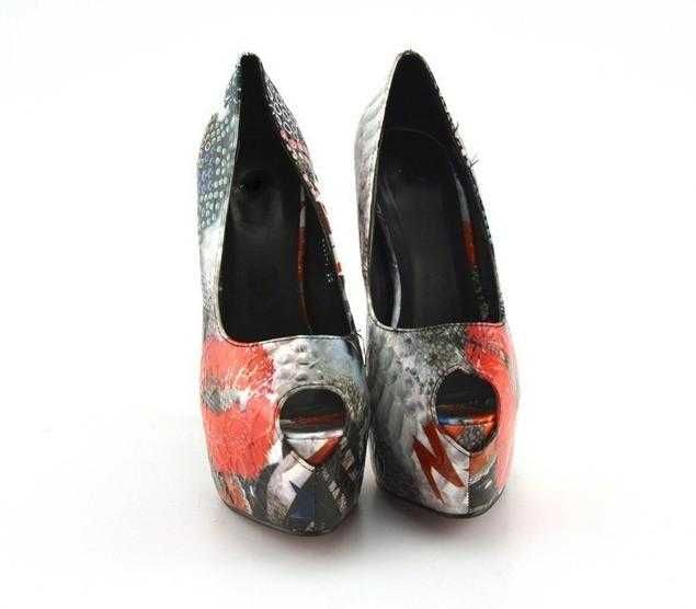 Pantofi lac dama toc cui platforma ascunsa talpa rosie varf decupat