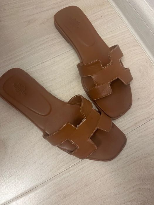 шлепанцы и сандалии Hermès