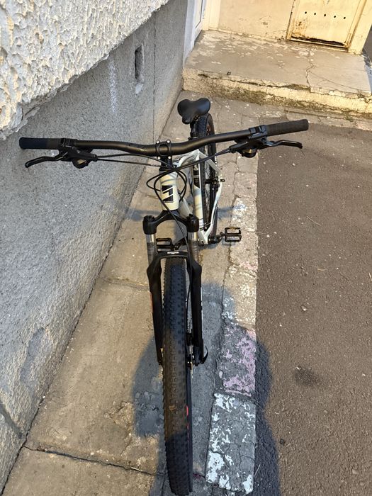 Bicicleta MTB Devron 1.9