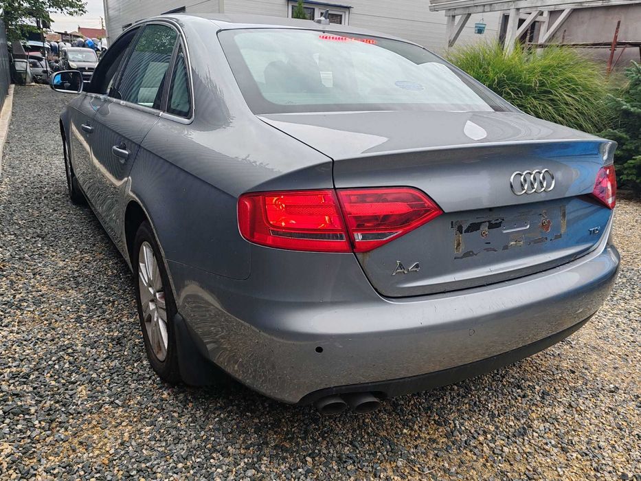 Dezmembrez audi A4 b8 2.0tdi CAHA CAGA
