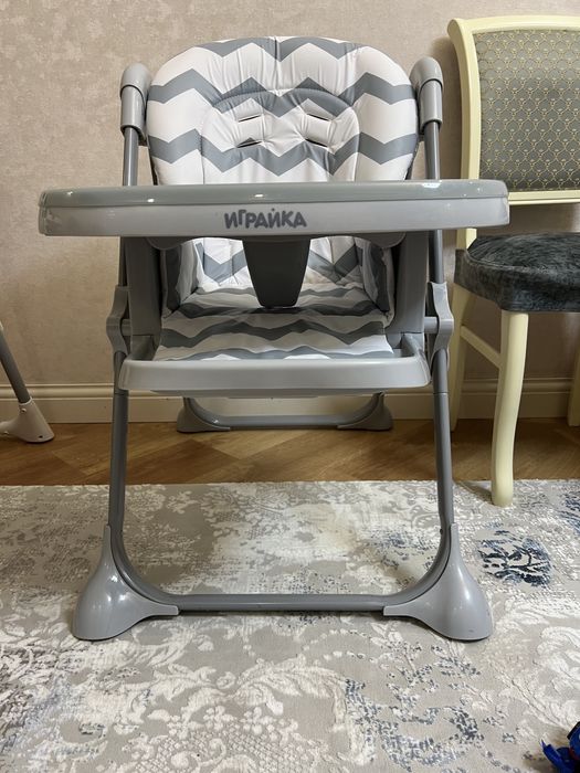 Стол для кормления новая