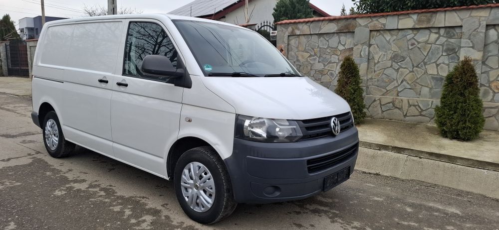 VW T5 Transporter 2013 Vivaro Trafic 2.0tdi euro5
