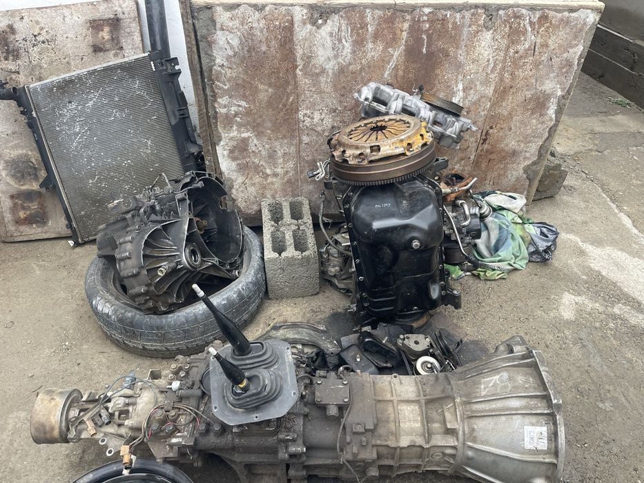 Двигатель мотор на митсубиси L200