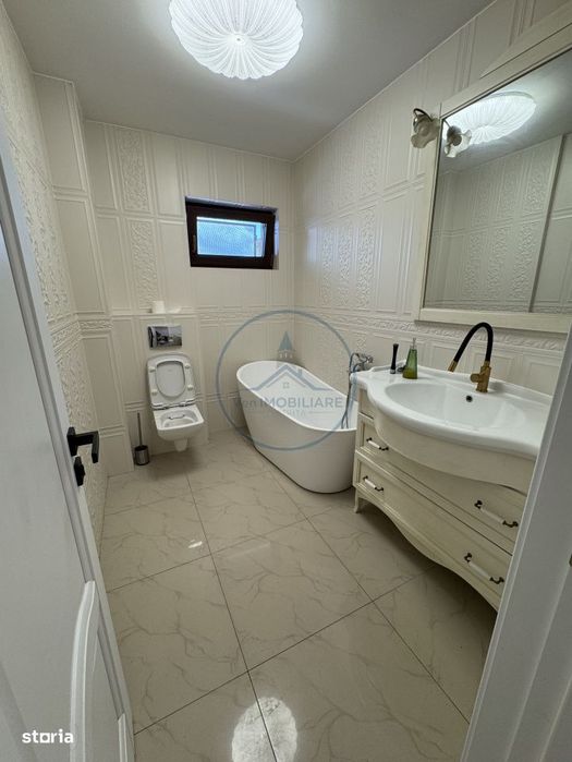 Apartament 3 Camere - Bloc Nou (Isu)
