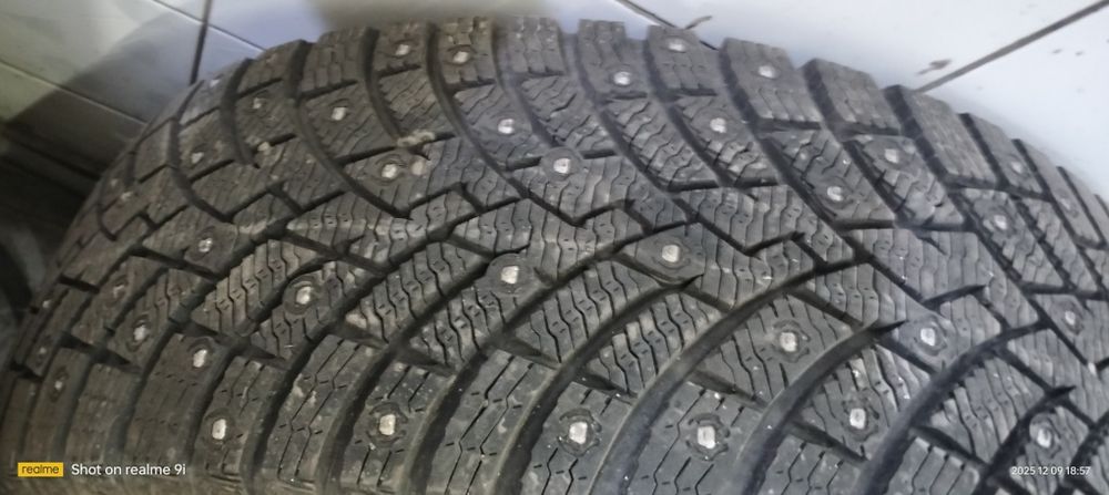 Продам шину 225/55/19