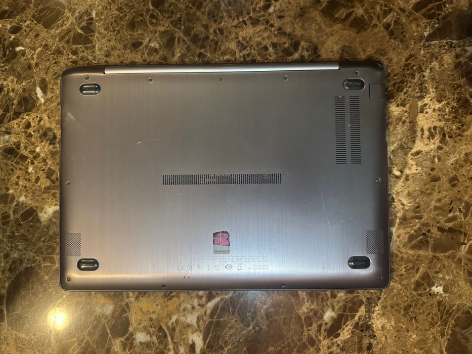 Ноутбук  NP730U3E  Samsung