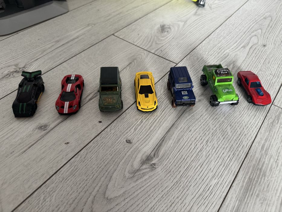 Трек hot wheels паук
