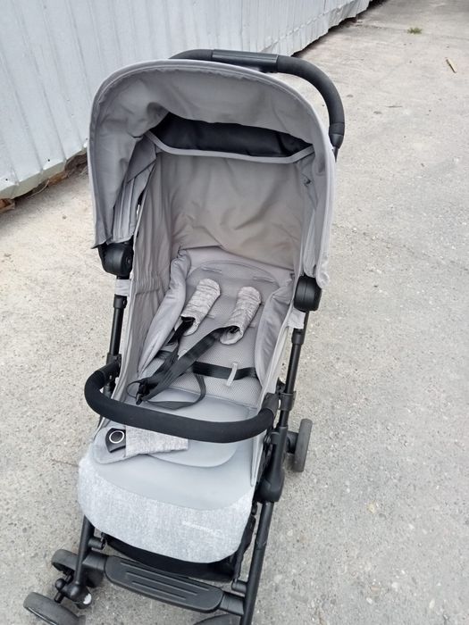 Vând cărucior copii