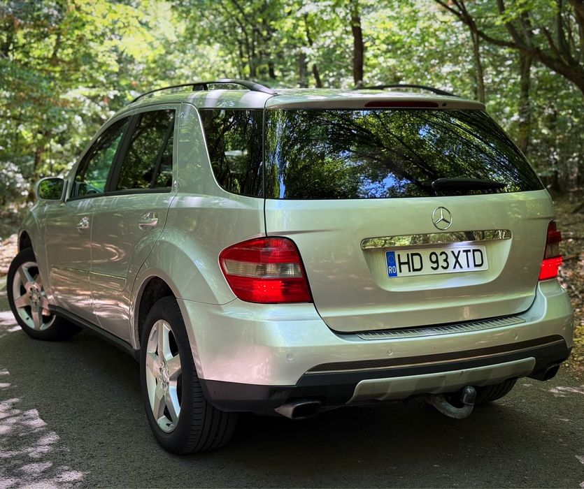 Vând Mercedes ML 320 4matic