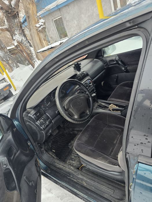 Продам опель омега б 2,5 обьем