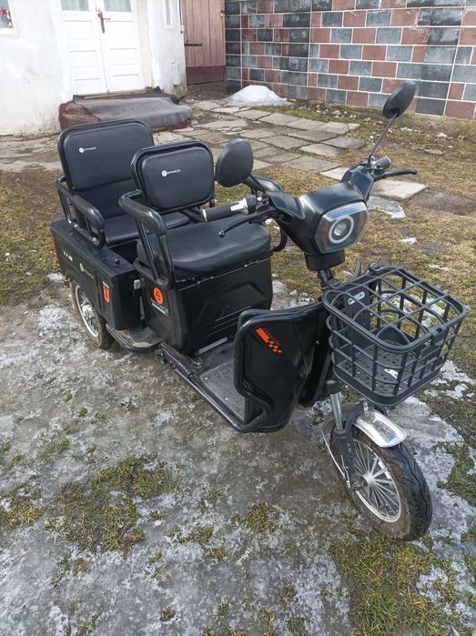Triciclu electric 2 locuri