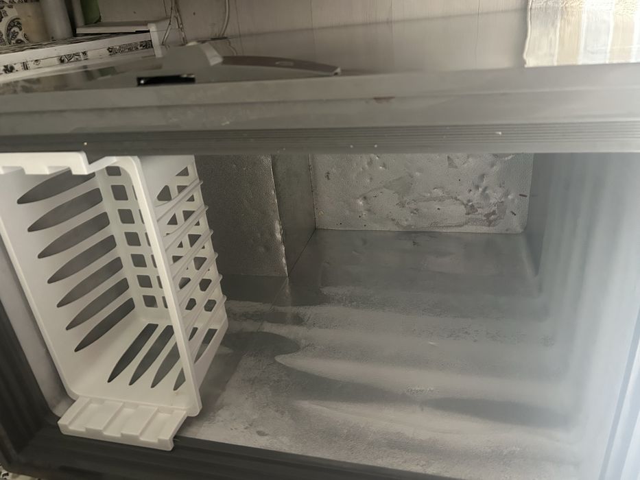 Срочно продам морозильник