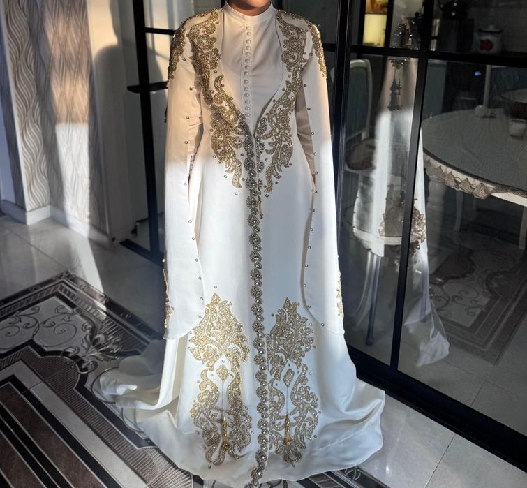 Национальное свадебное платье