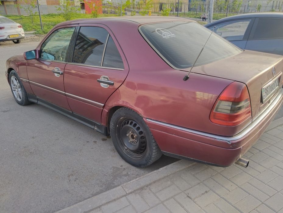 Продам в рассрочку Мерседес С-200