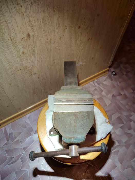 Тиски СССР размер губок 125мм