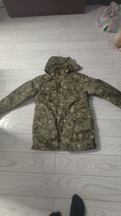 Scurta combat cu gluga