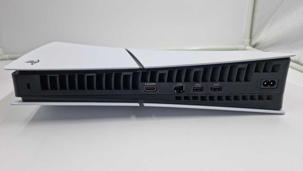 Consola Playstation Digital Edition [Amanet Club Caro]