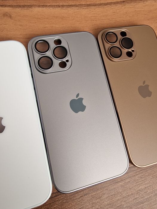 Матов Стъклен Кейс за Apple iPhone 16 / 16 Pro / 16 Pro Max / Plus