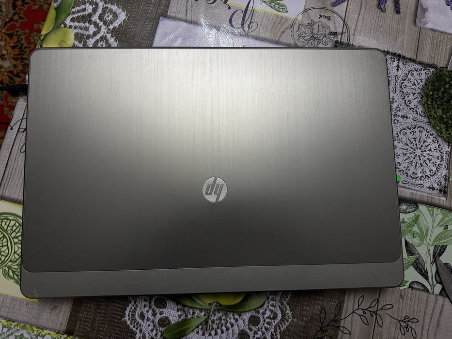Hp      ProBook.