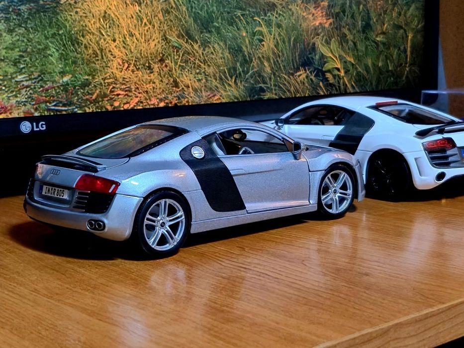 Macheta 1 18 Audi R8, R8 GT