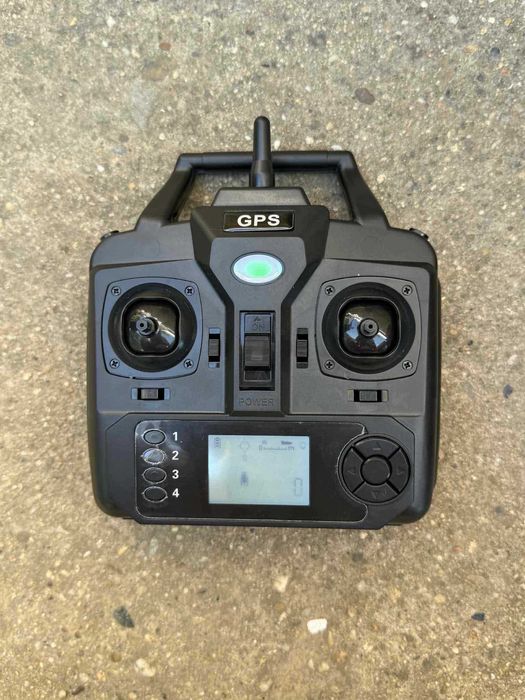 Лодка за захранка UO20- 40 GPS ТОЧКИ
