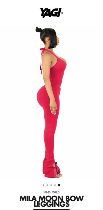 Colanti YAGI MILA MOON BOW 

-Preț-450 Ron 
-Mărimea-S

Colanții Yagi