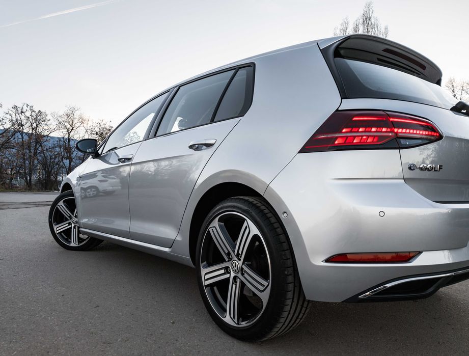 VW Cadiz 18" + ПОДАРЪК ГУМИ DUNLOP Sport Maxx RT 2 225/40/18