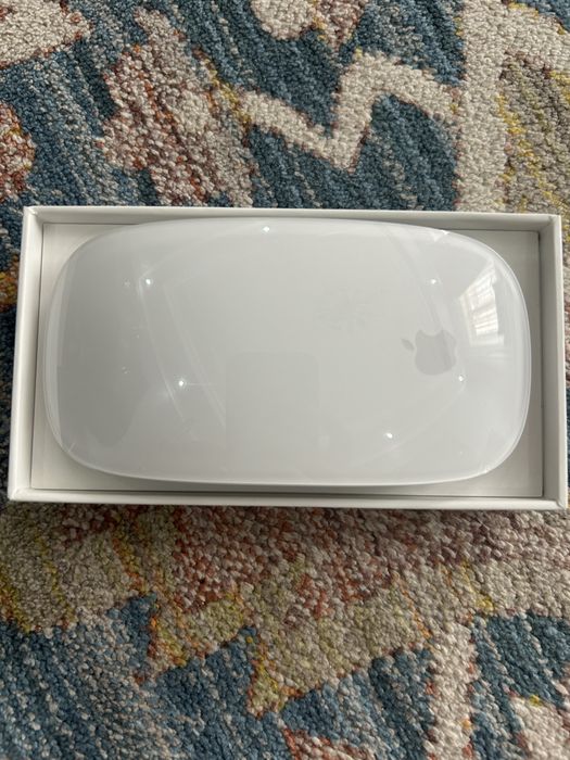 Apple Magic Mouse — почти новая, оригинал, срочно