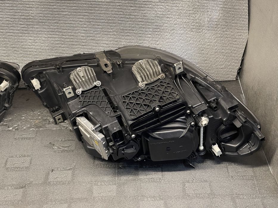 Far Faruri Bmw seria 5 f10 facelift lci bixenon