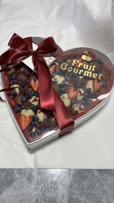 Клубника шоколад. Qulupnay shokolad. Подарки