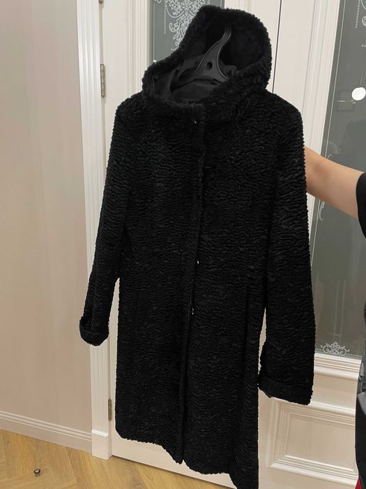 Продам пальто каракулевое