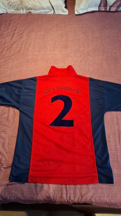 Tricou de fotabl cu o echipa din Croatia